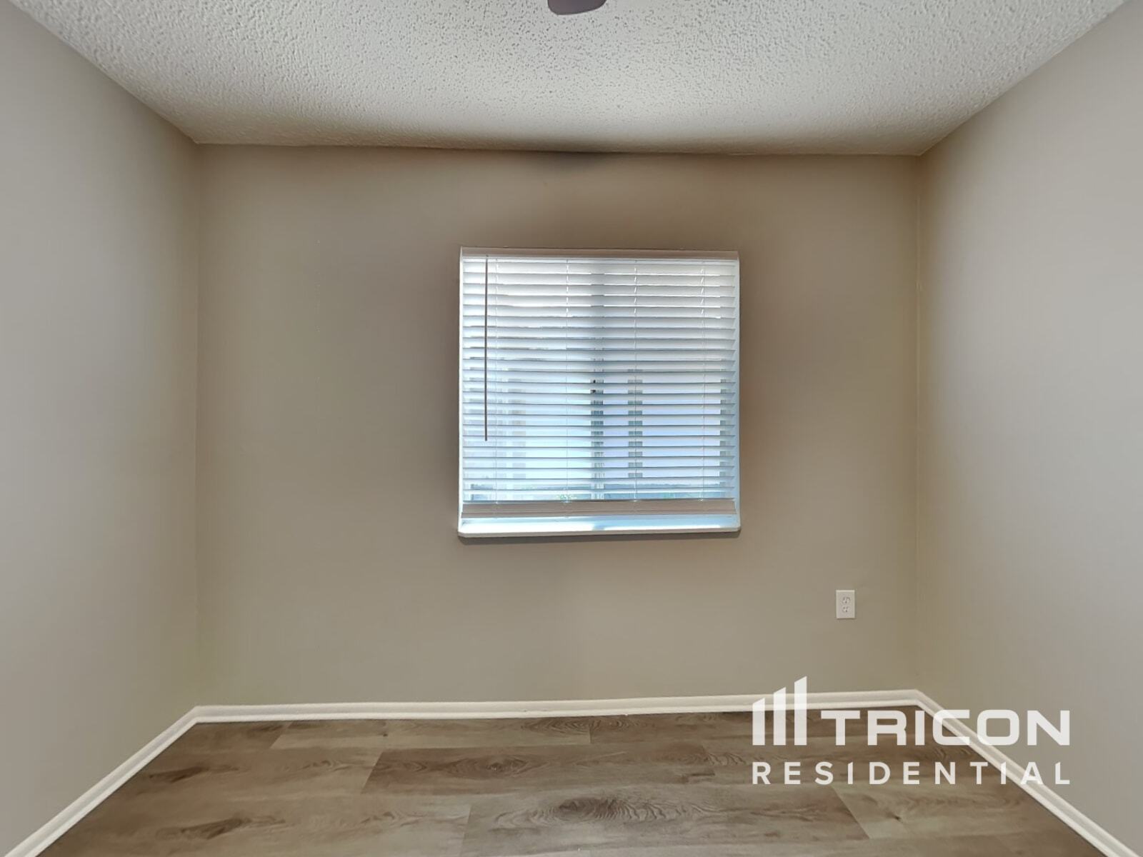 Building Photo - 1455 Marigold Dr