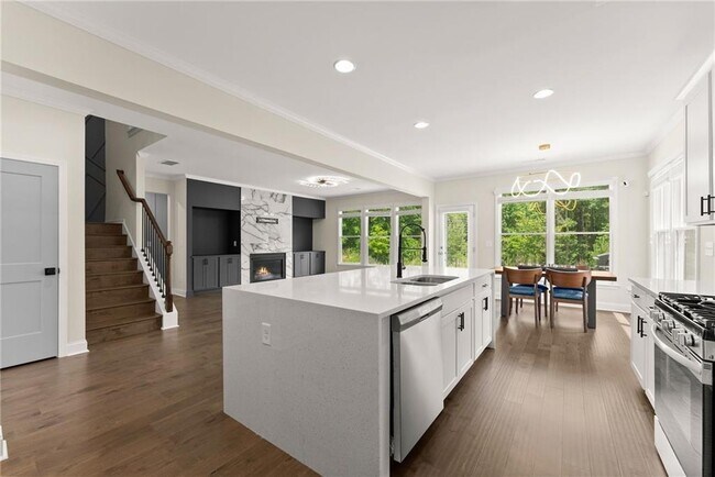 Building Photo - 5255 Candun Cir