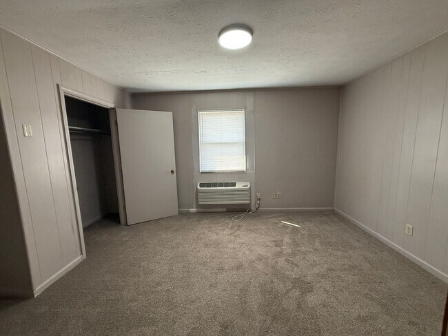Building Photo - 578 Culpepper Dr