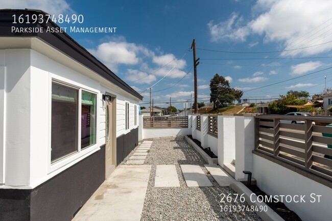 Building Photo - 2676 Comstock St