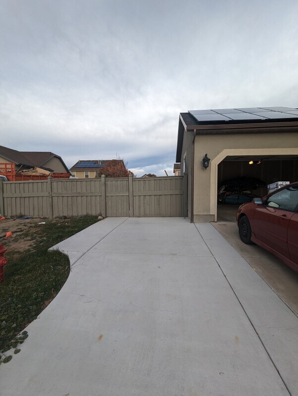 Building Photo - 3391 E Heyward Ct