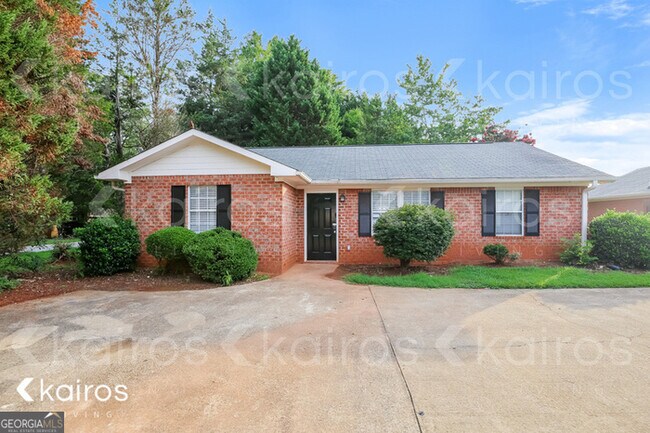 Building Photo - 105 Deer Pkwy