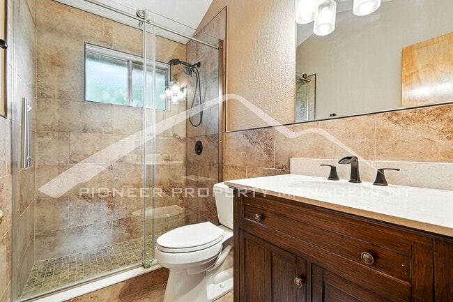 Building Photo - Stunning Home with Central AC and 2-Car Ga...