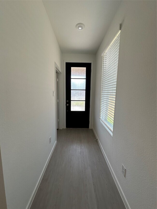 Building Photo - 6306 Orchid Bch Dr