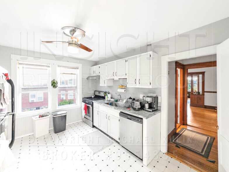 Building Photo - 26 Saint Rose St