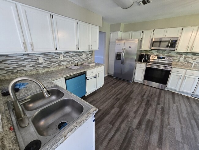 Building Photo - 1836 Haviland Dr