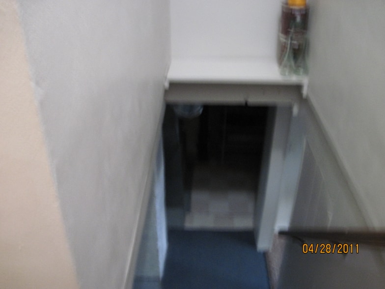 Building Photo - 505 Alderson Ave
