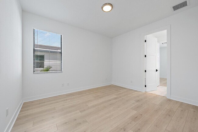 Building Photo - 13128 Alton Rd