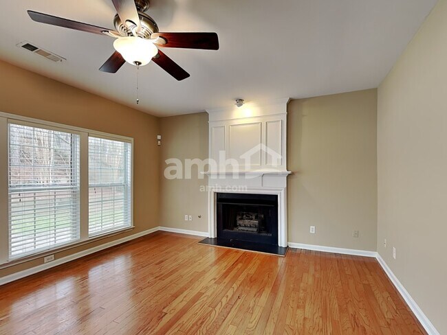 Building Photo - 5715 Oxborough Way