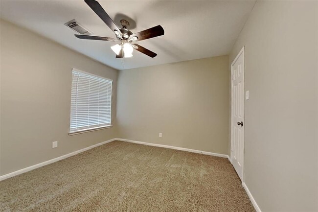 Building Photo - 8815 Lawncliff Ln