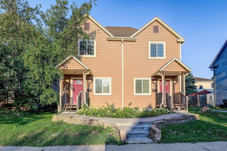 Building Photo - 3208 Pillsbury Avenue South