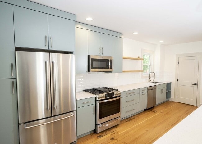 Primary Photo - 15 Marston St