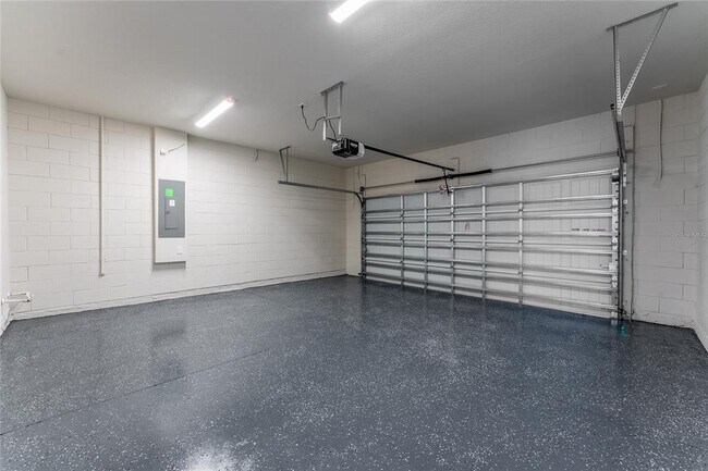 Building Photo - 10591 Bissell St