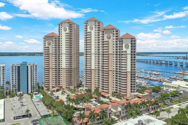 Building Photo - Stunning High-Rise Condo with Gulf Views –...