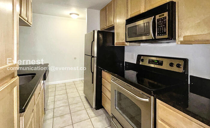 Building Photo - 15522 Horseshoe Ln