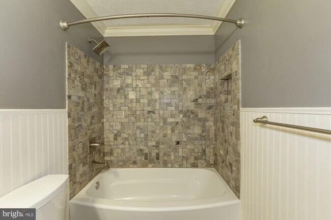 Building Photo - 7118 Eden Brook Dr