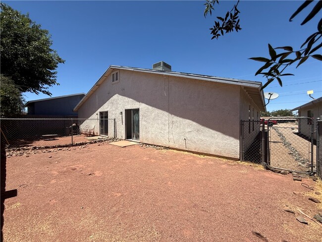 Building Photo - 2014 Gates Ave