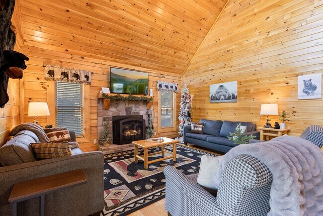 Building Photo - 1810 Trout Way