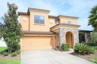 Building Photo - 32125 Garden Alcove Loop