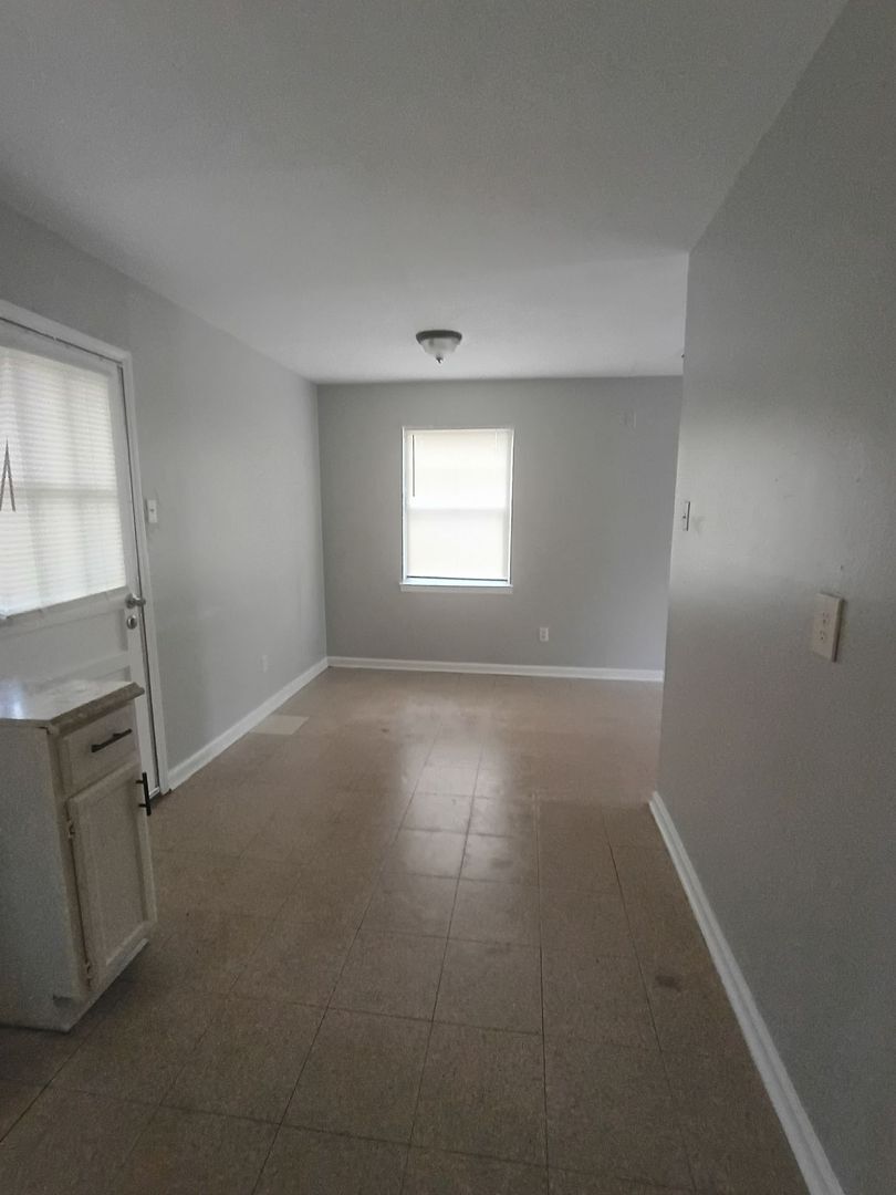 Building Photo - 2551 Dakar Ave