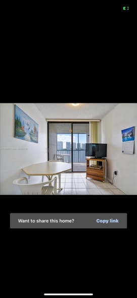 Building Photo - 17500 N Bay Rd