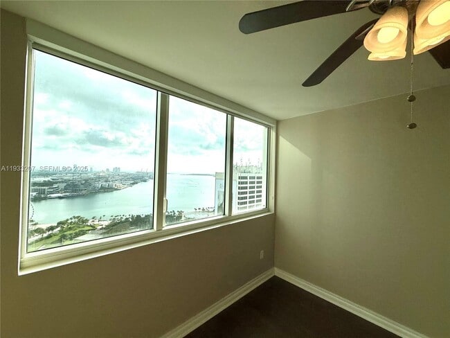 Building Photo - 253 NE 2nd St