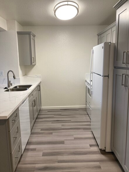 Building Photo - Camino Colony