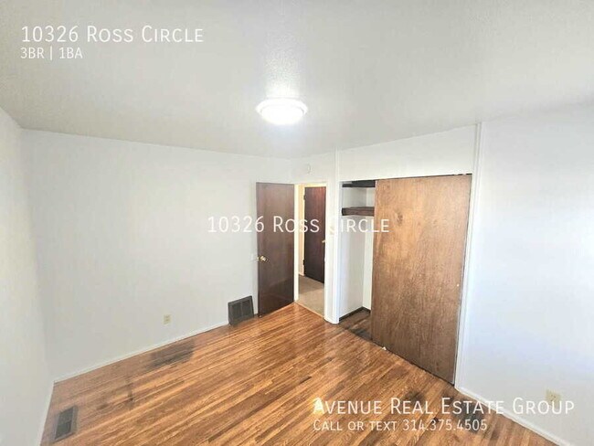 Building Photo - 10326 Ross Cir