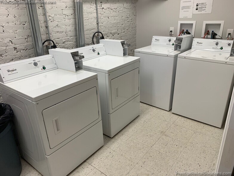 Building Photo - 14 S Huntington Ave