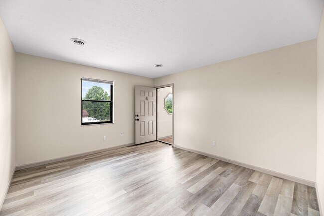 Building Photo - 4809 Cannon Ridge Dr