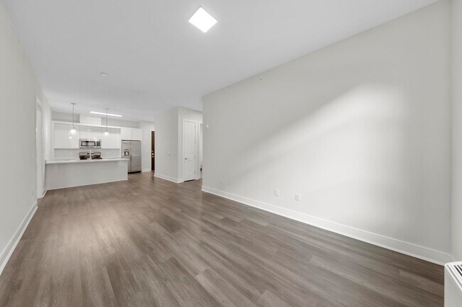 Building Photo - 121 34th St