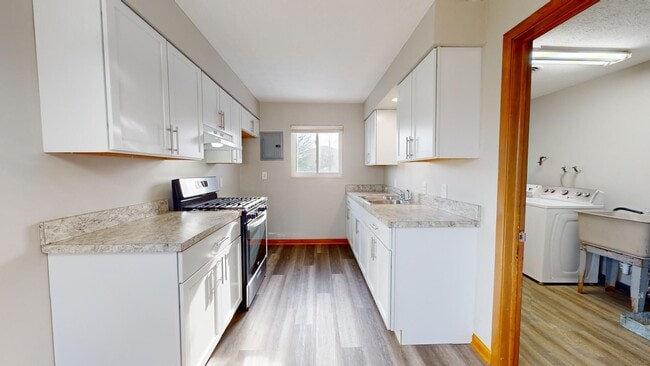 Building Photo - 7405 Marlborough Ave