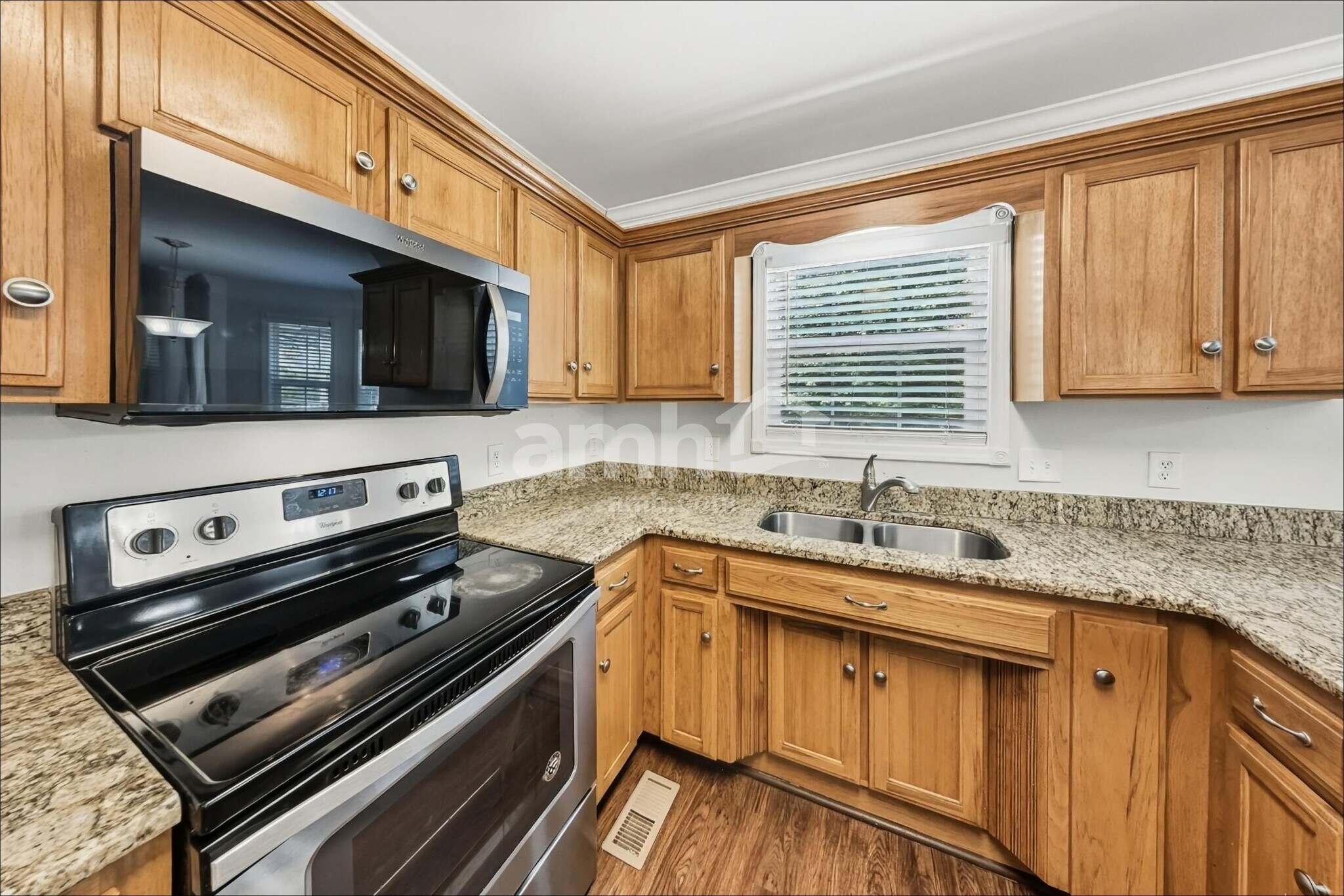 Building Photo - 1305 Bantry Dr