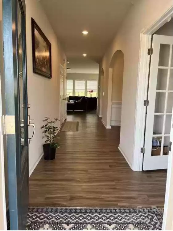 Building Photo - 1713 Wildwood Terrace Trl