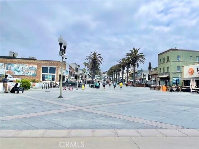 Building Photo - 24 10th Ct