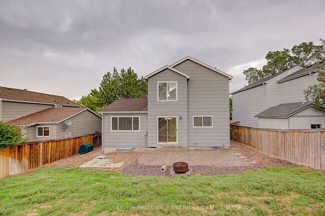 Building Photo - 9641 Cove Creek Dr