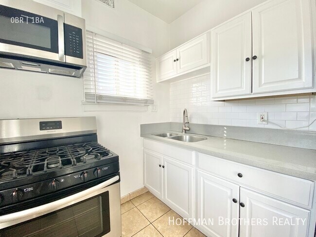 Building Photo - 1416 W Olympic Blvd