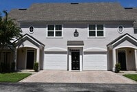 Building Photo - ORLANDO: 1 bed/1 Bath, Gated Community of ...