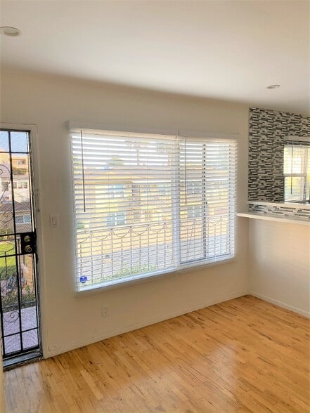 Building Photo - 1433 9th St