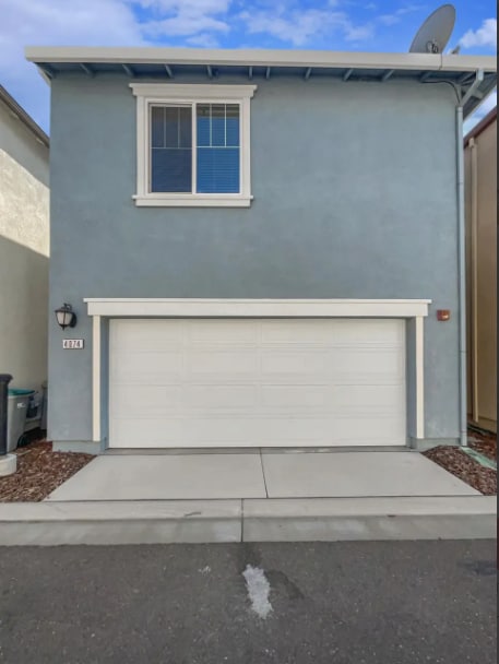 Building Photo - 4074 Southampton St