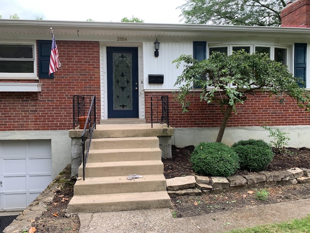 Building Photo - 2884 Pineridge Ave