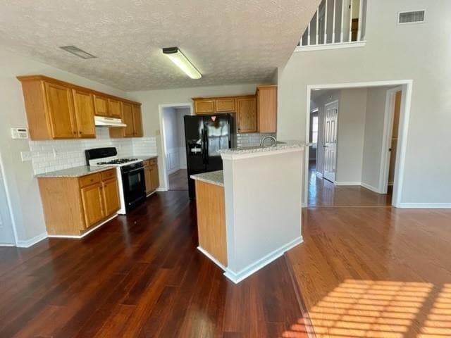 Building Photo - 8043 Clearview Cir