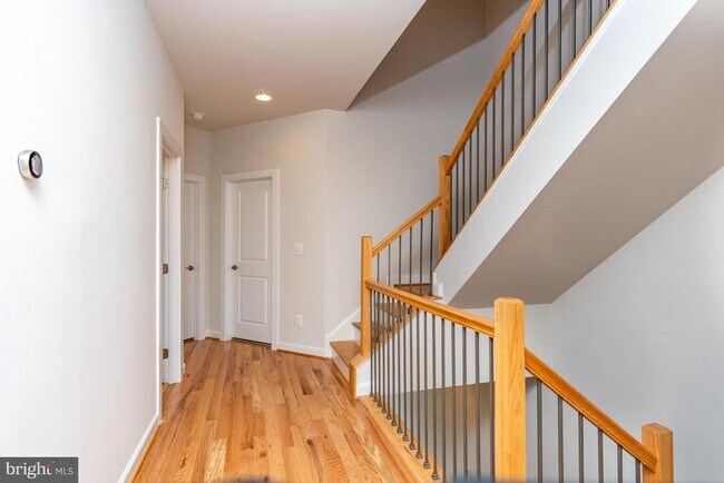Building Photo - 43375 Whitehead Ter