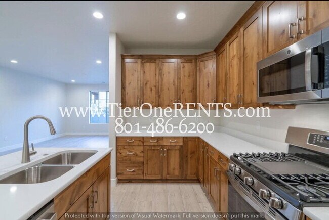 Building Photo - NO DEPOSIT option available for qualified renters with Obligo