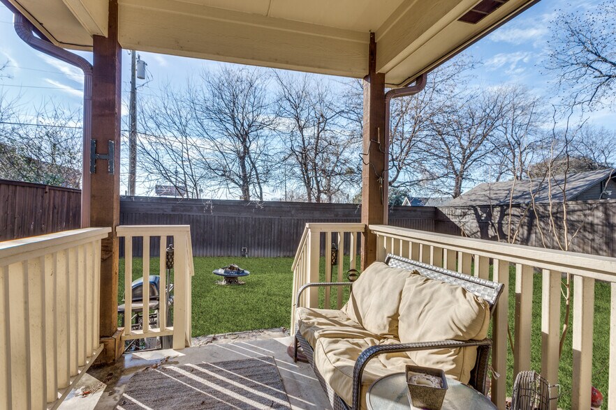 deck view of backyard - 3032 James Ave