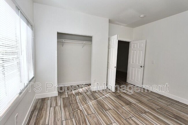 Building Photo - 1119-200 24th St