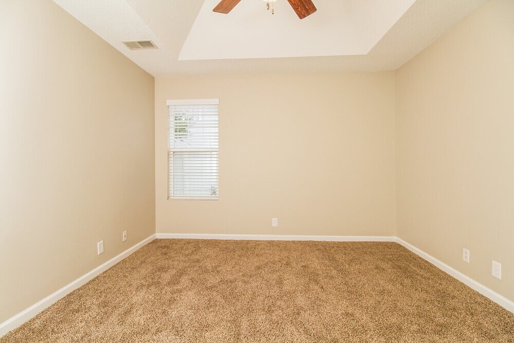 Building Photo - 1443 Rochester Dr