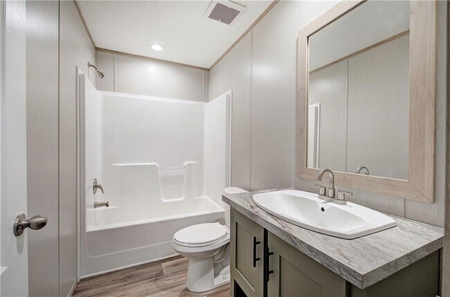 Building Photo - 81 Popham Rd