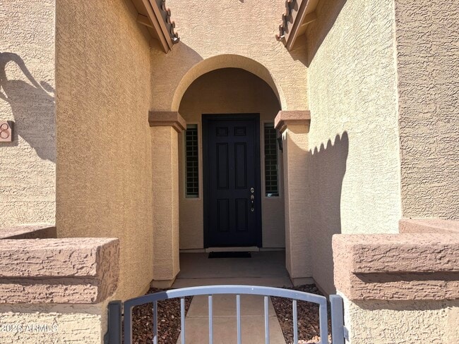 Building Photo - 2208 E Indian Wells Dr