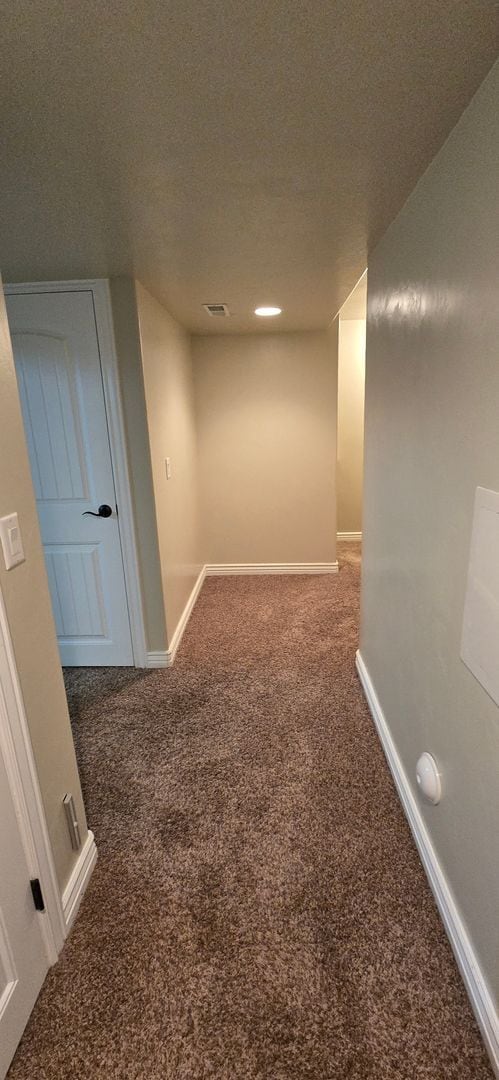 Building Photo - Pet Friendly Beautiful 3 Bed 3.5 Bath in R...